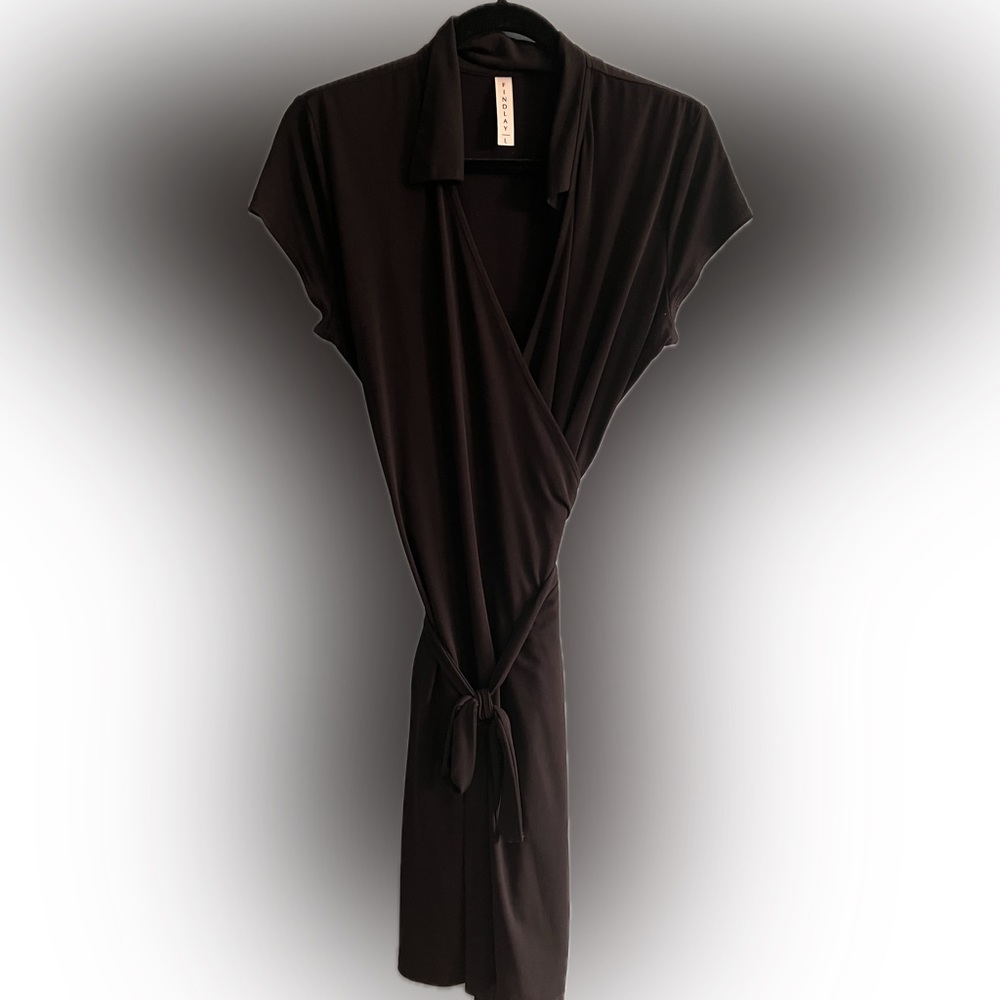 David Findlay gorgeous black short sleeve wrap dress.  Size L
